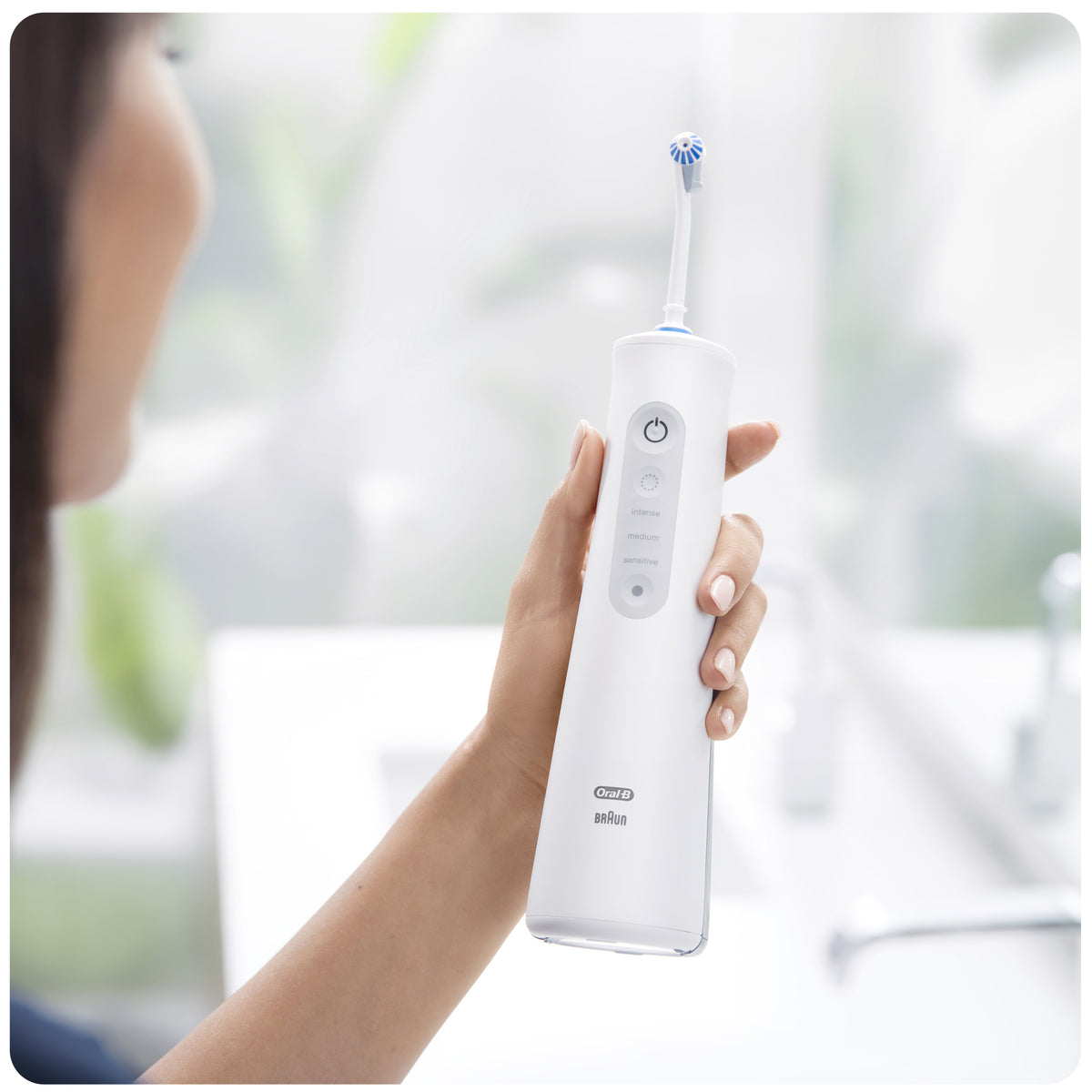 Oral-B Aquacare Irrigator 4