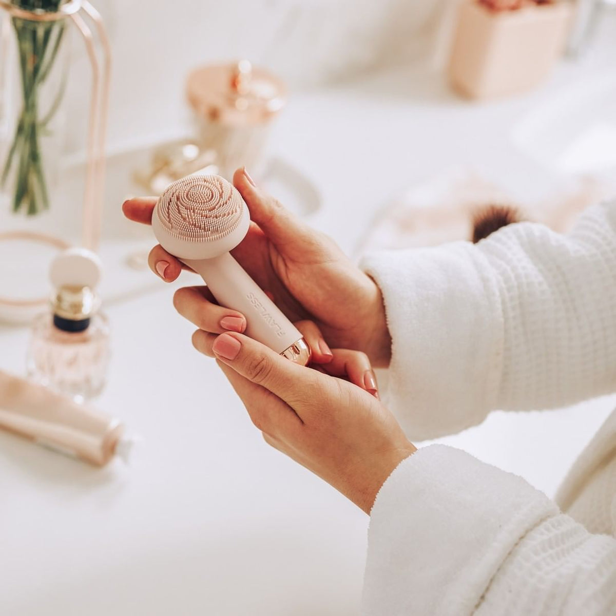 Finishing Touch Flawless Cleanse Facial Cleanser & Massager