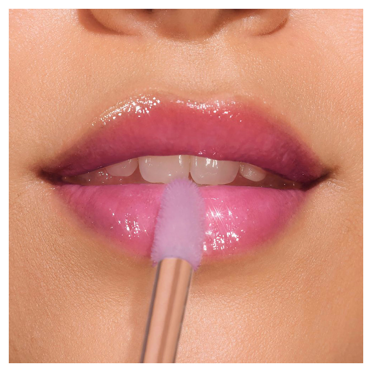 Revlon Super Lustrous Glimmer Lip Oil Plum Pop