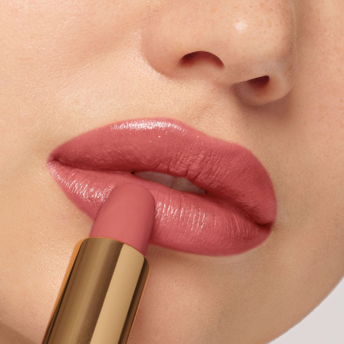 Revlon Super Lustrous Ultimate Lipstick 014 Tulip