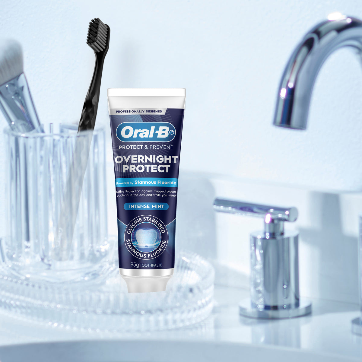 Oral-B Over Night Protect Intense Mint Tooth Paste 95g