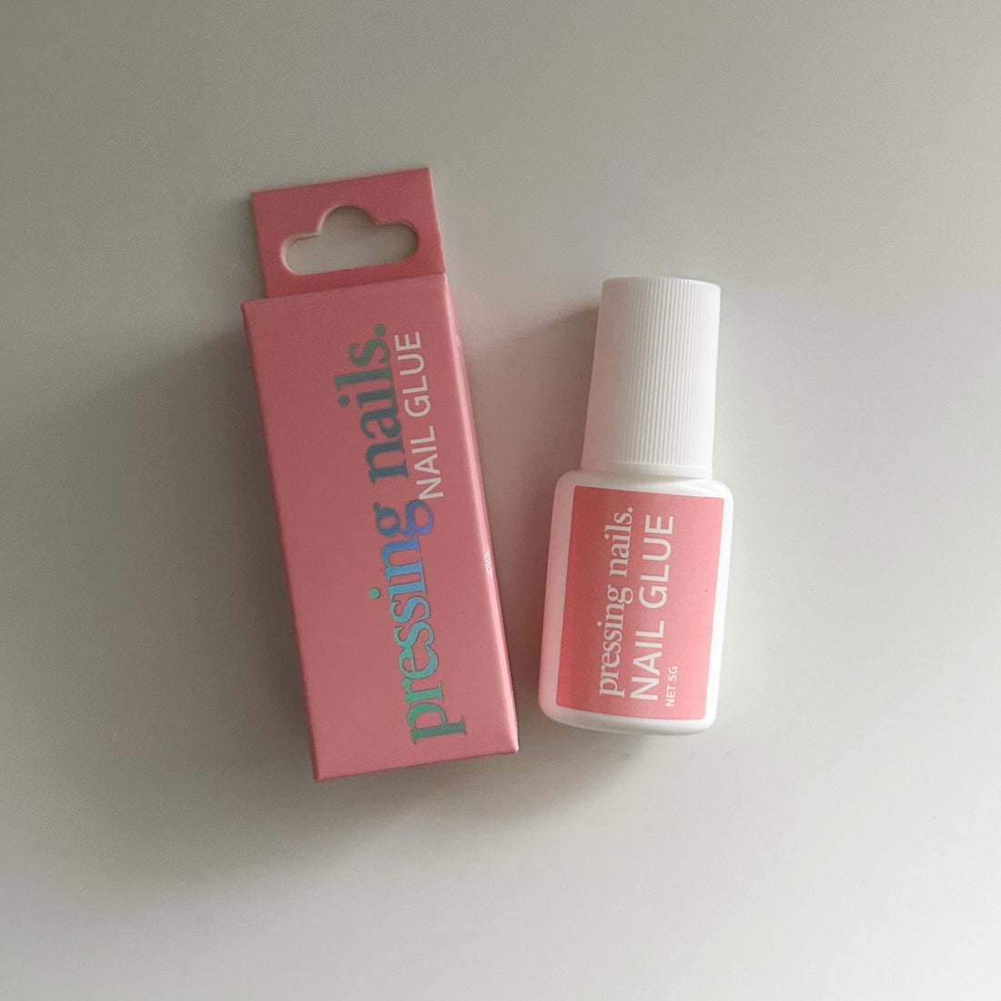Pressing Nails Brush Nail Glue