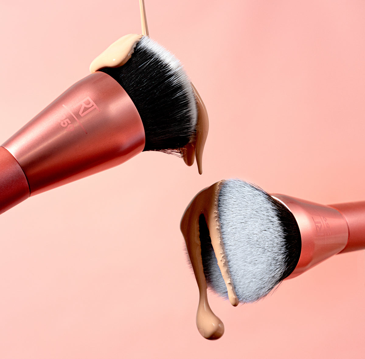 Real Techniques Face - Glow Round Base Brush #0126