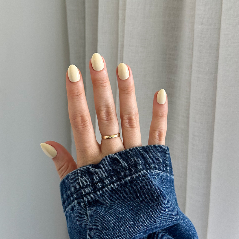 Pressing Nails Butter Yellow Extra Short