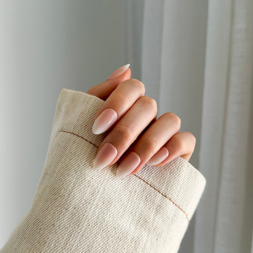Pressing Nails Ombre Almond Gel