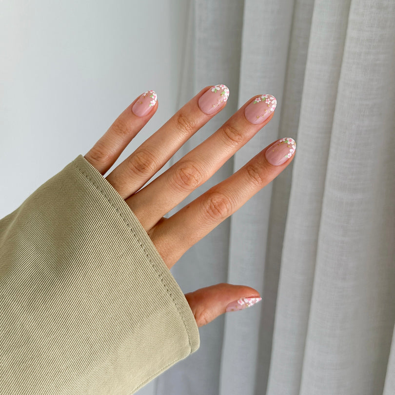 Pressing Nails Daisy Tip 9 Gel