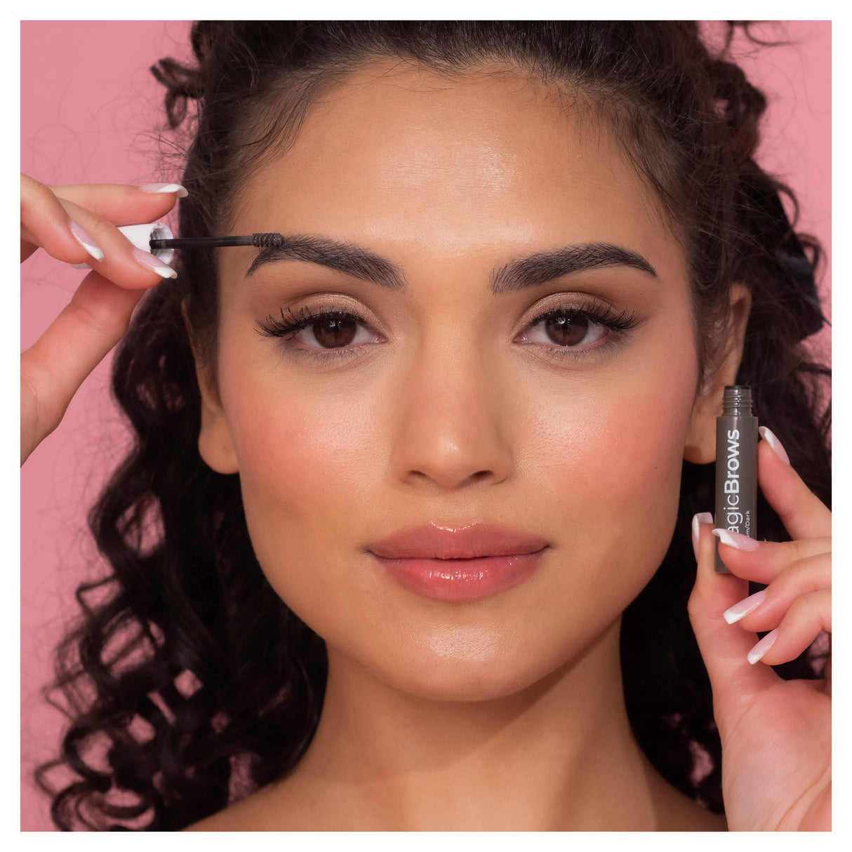 MCo MCW66 Magic Brows Med/Dark