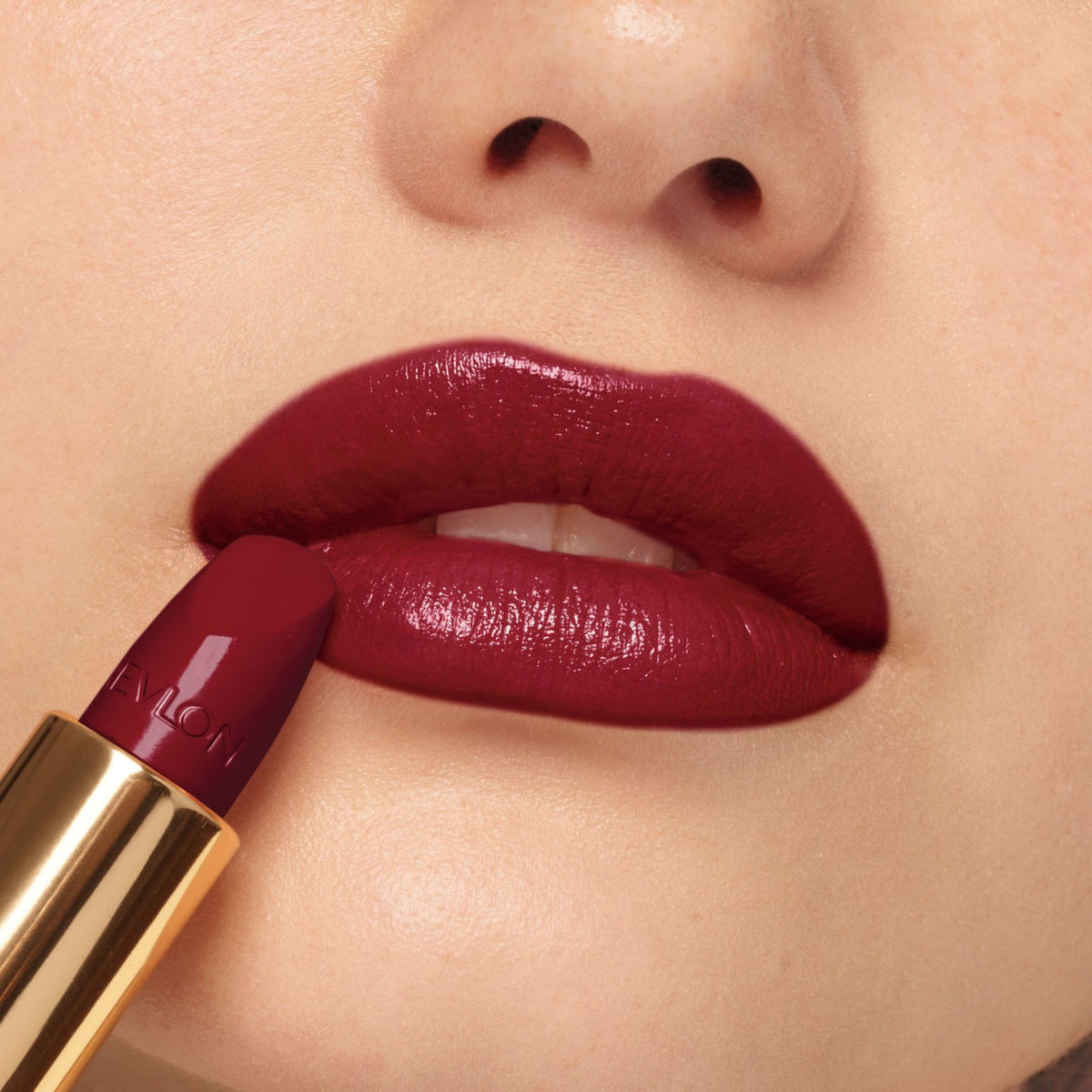 Revlon Super Lustrous Ultimate Lipstick 012 Blackberry