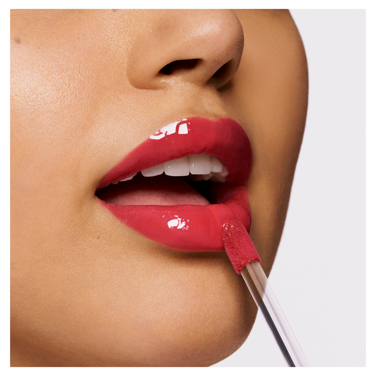 Revlon Super Lustrous Glimmer Lip Oil Boiling Point