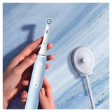 Oral-B IO 3 Series Power Brush Icy Blue