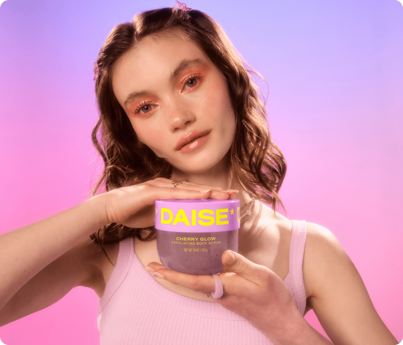 DAISE Cherry Glow Exfoliating Body Scrub 510g