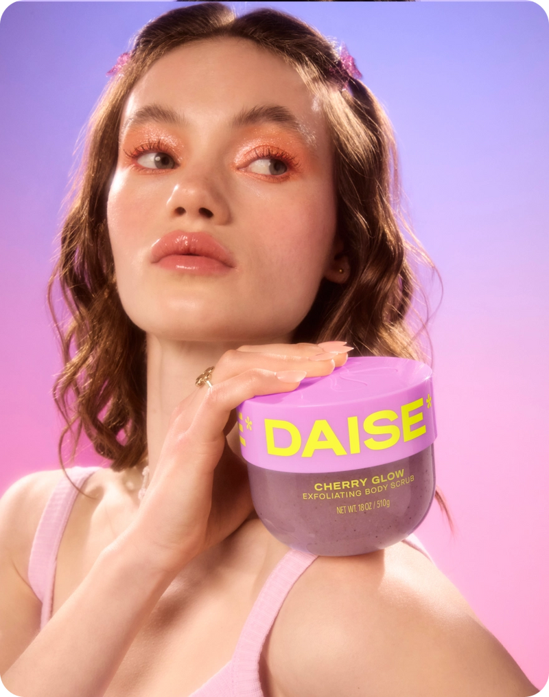 DAISE Cherry Glow Exfoliating Body Scrub 510g