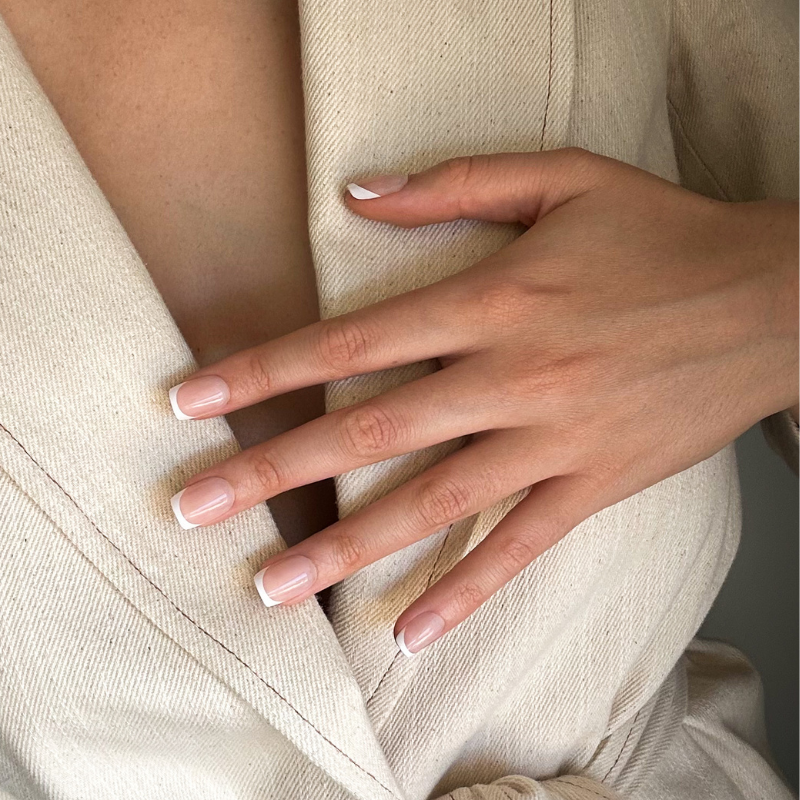 Pressing Nails French Tip Gel