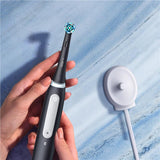 Oral-B iO3 Clean & Protect With Travel Case Black