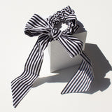 Elastics Scrunchie Black And White Bow